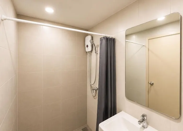 Easy Access Near Bts Apartment