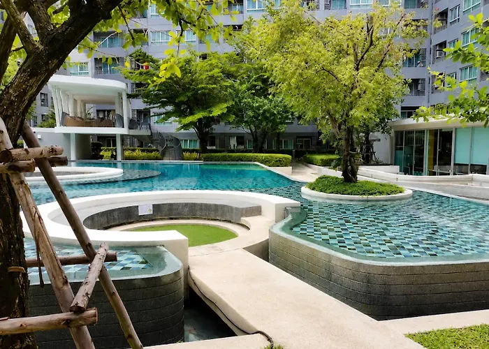 Easy Access Near Bts *